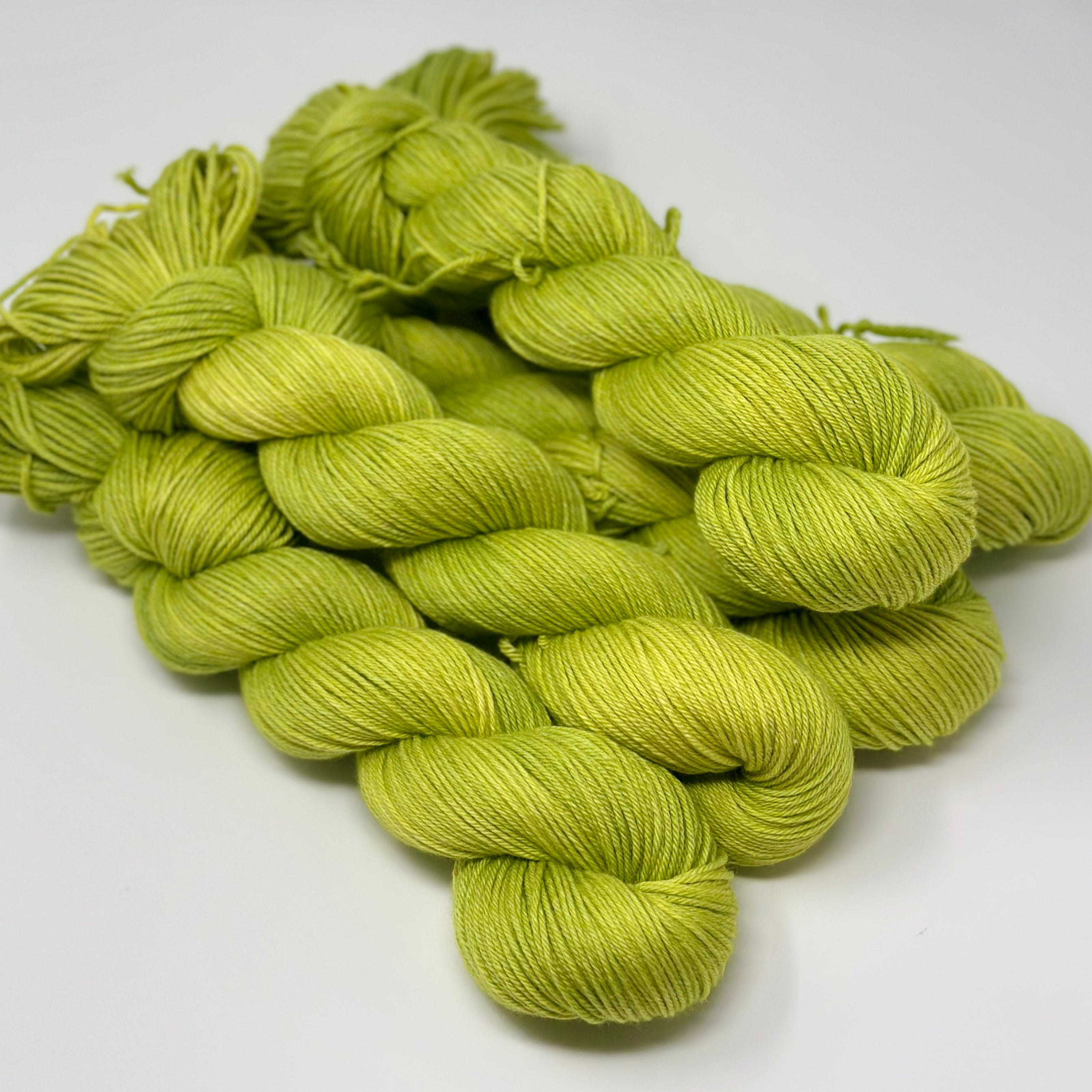 Summer Blend DK yarn in Apple Jolly Rancher