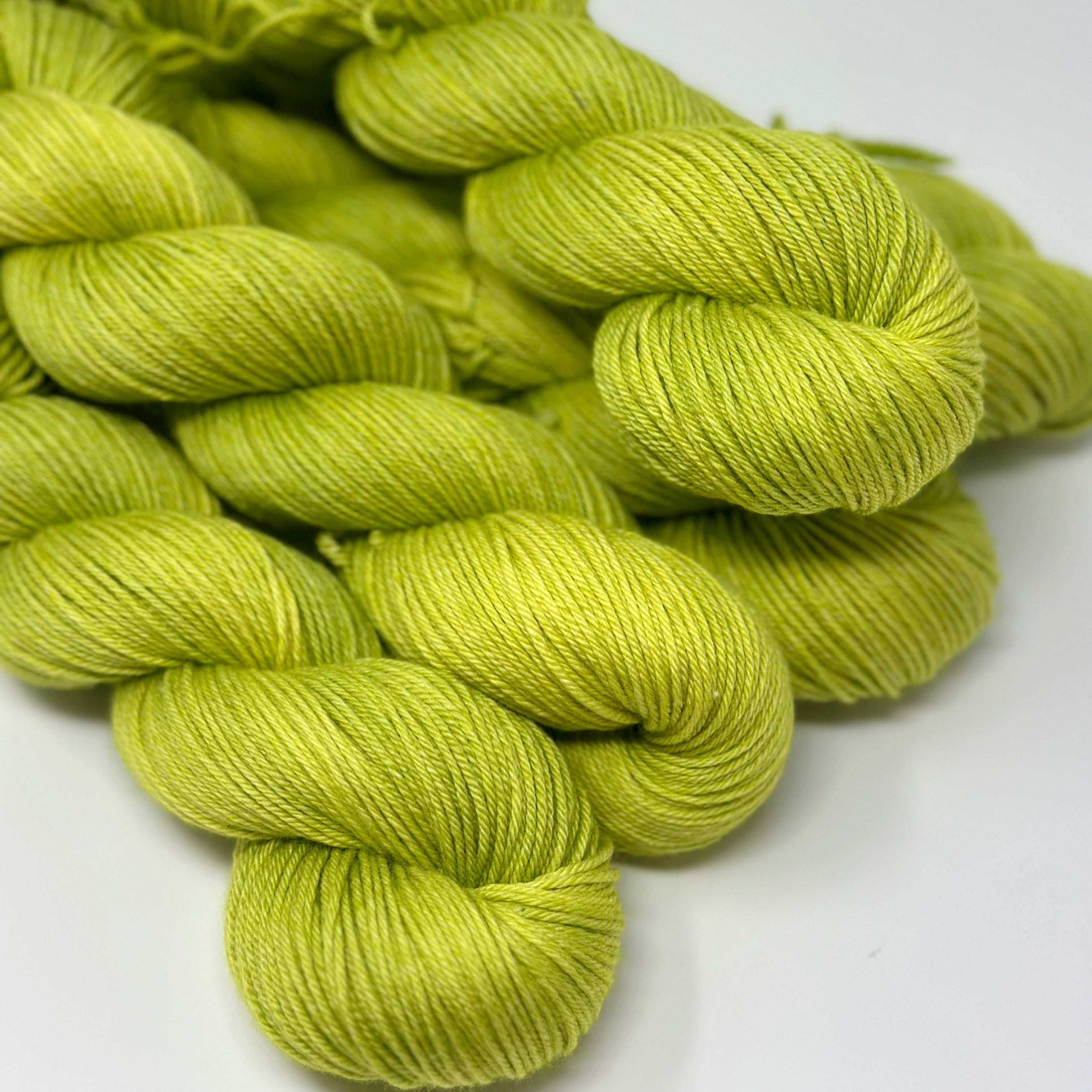 Summer Blend DK yarn in Apple Jolly Rancher