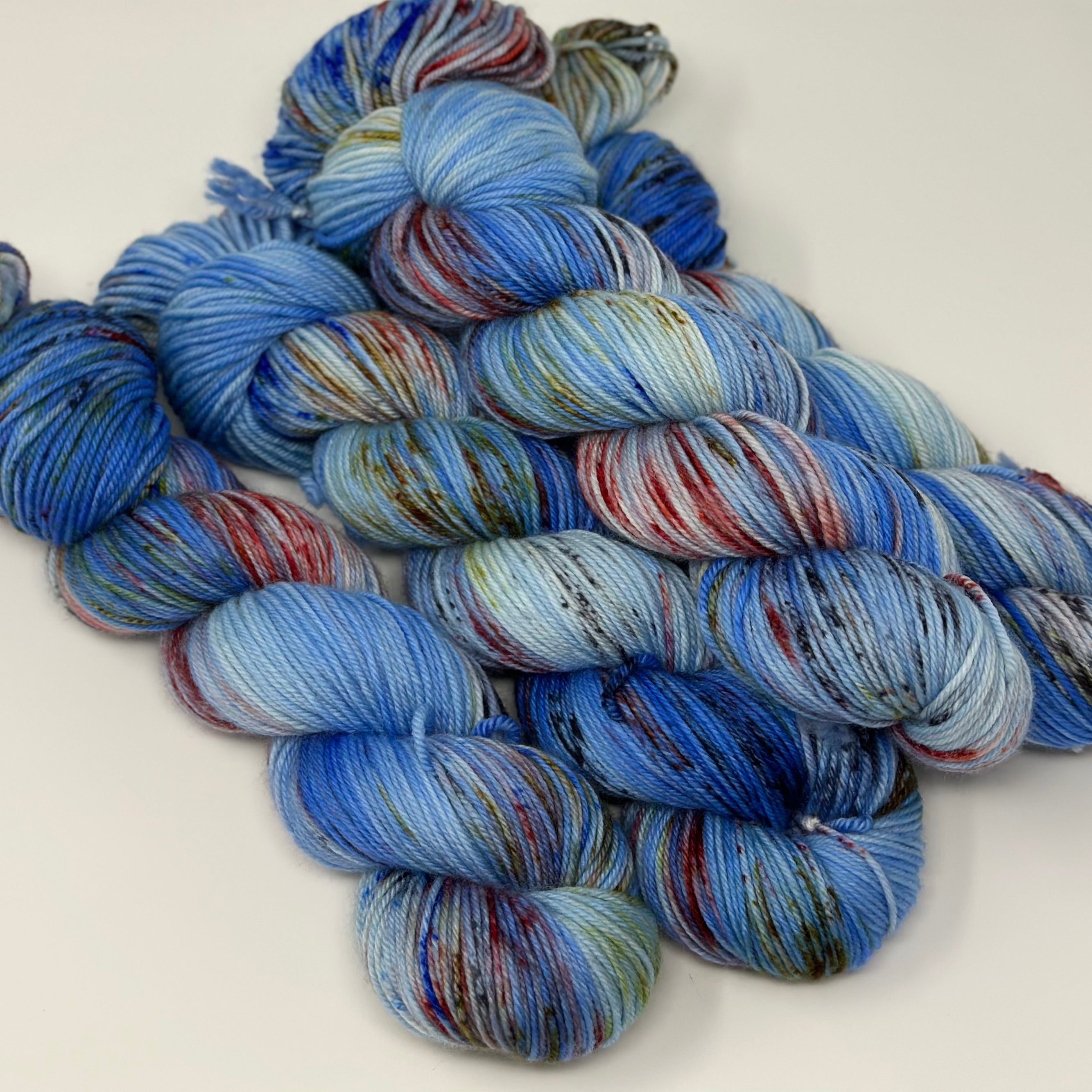 Superwash DK yarn in Bluebird Day