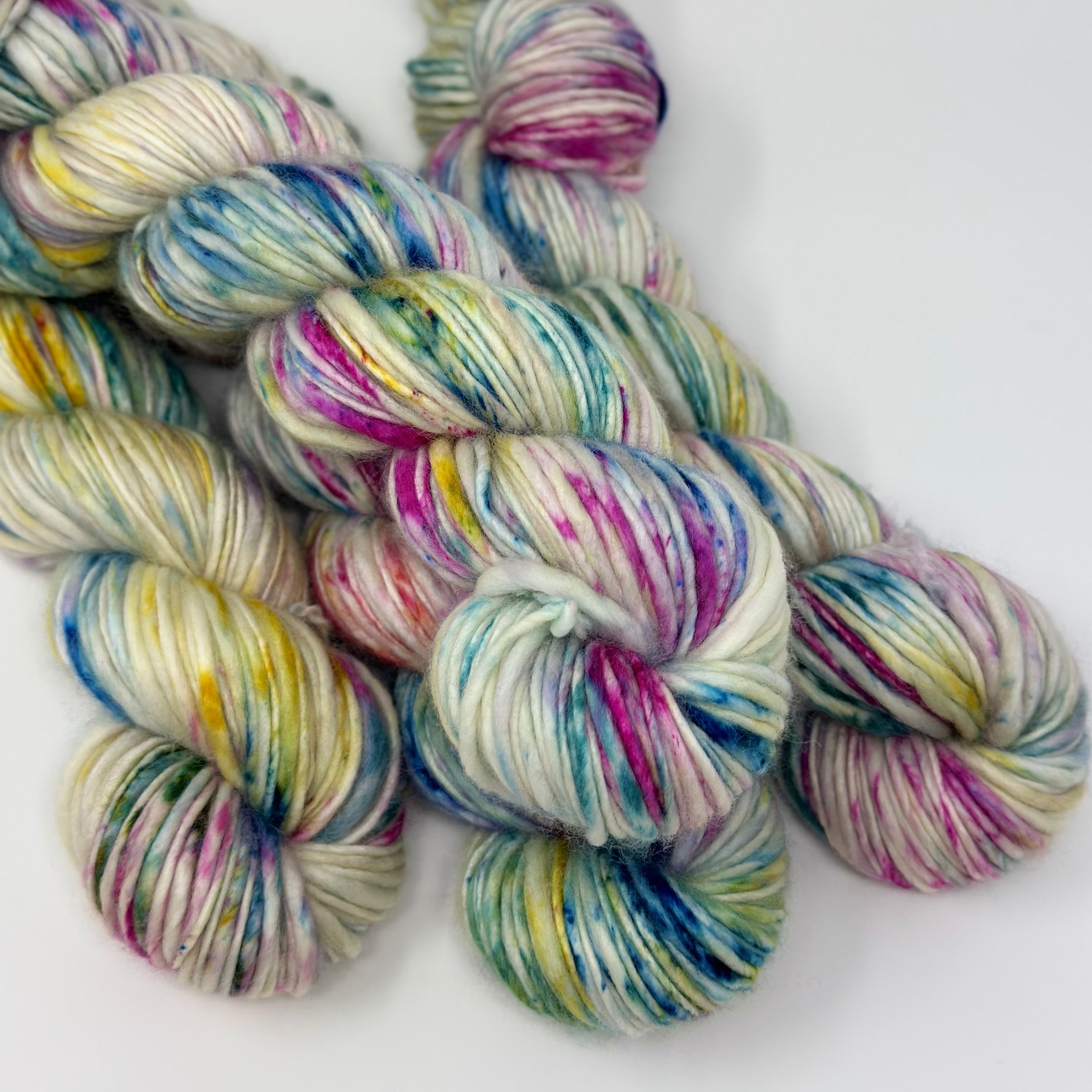 Superwash Bulky yarn in Baby Dino Egg